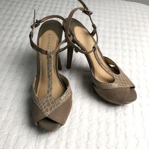 Gianni Bini T strap Platform heels
